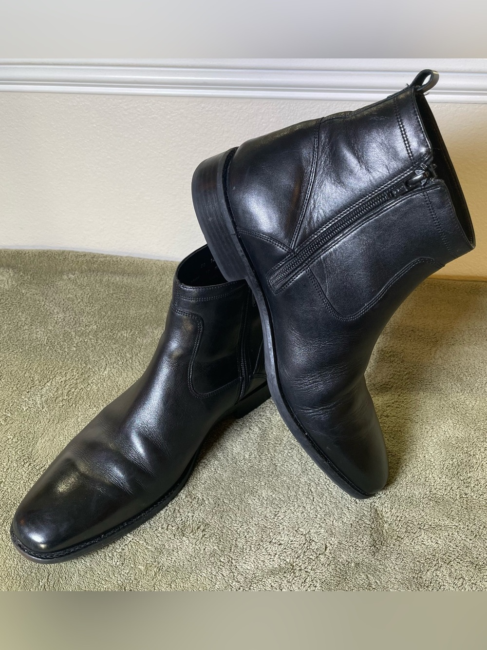 Johnston & Murphy Men's Black Leather Zip-Up Ankle Dress Boots - Size 10 M